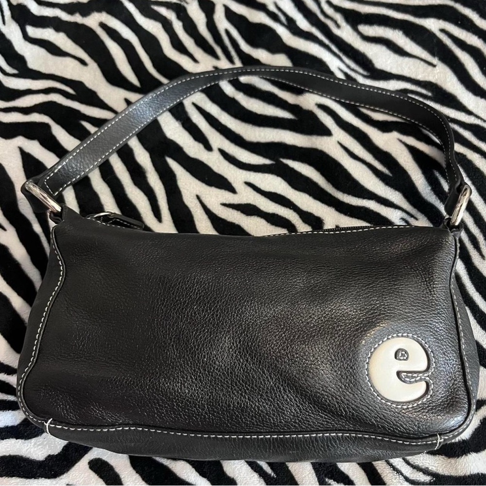 ISO Y2K E Initial shoulder purse , preferably black